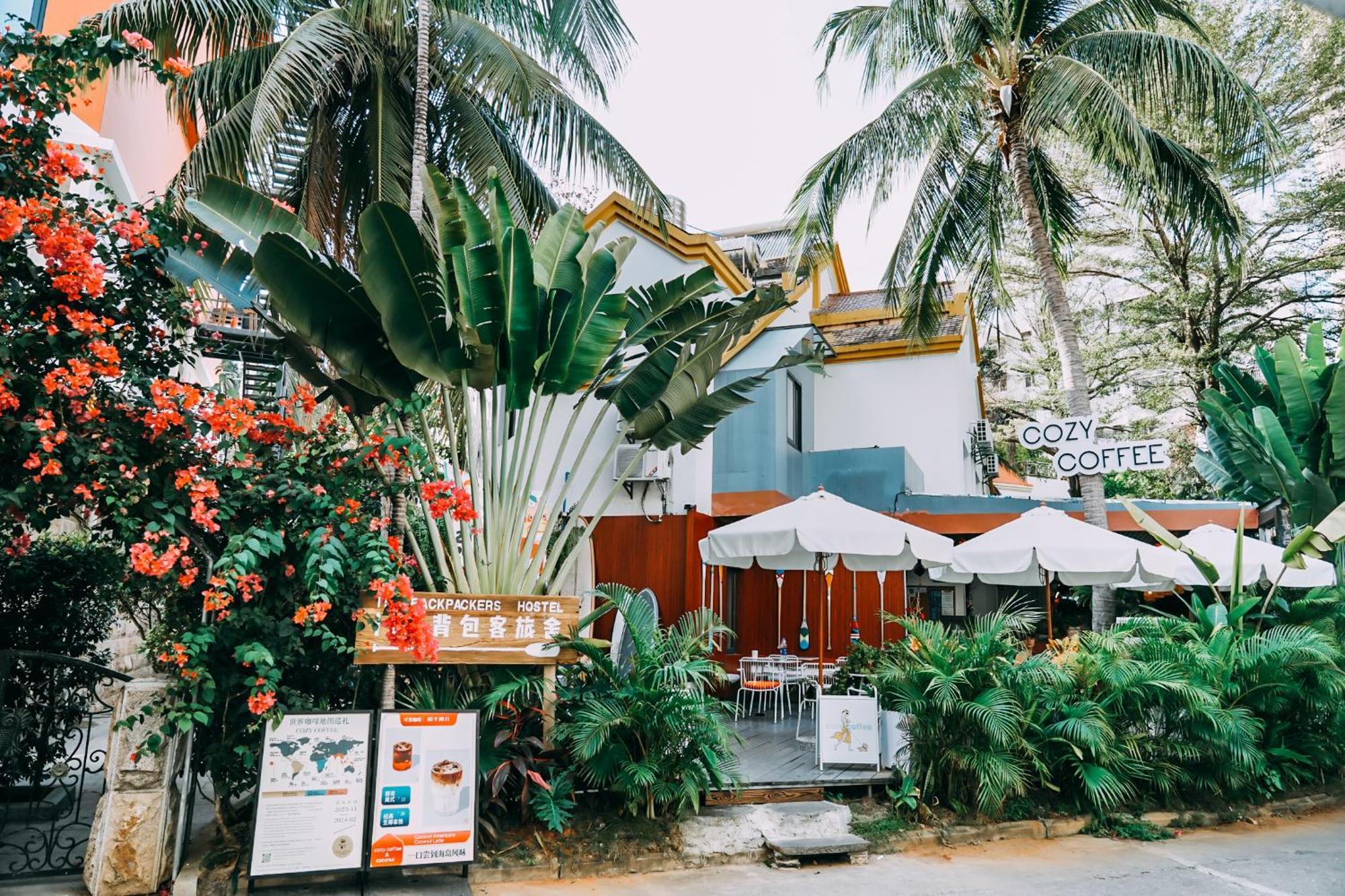 Sanya Backpacker International Youth Hostel Bagian luar foto
