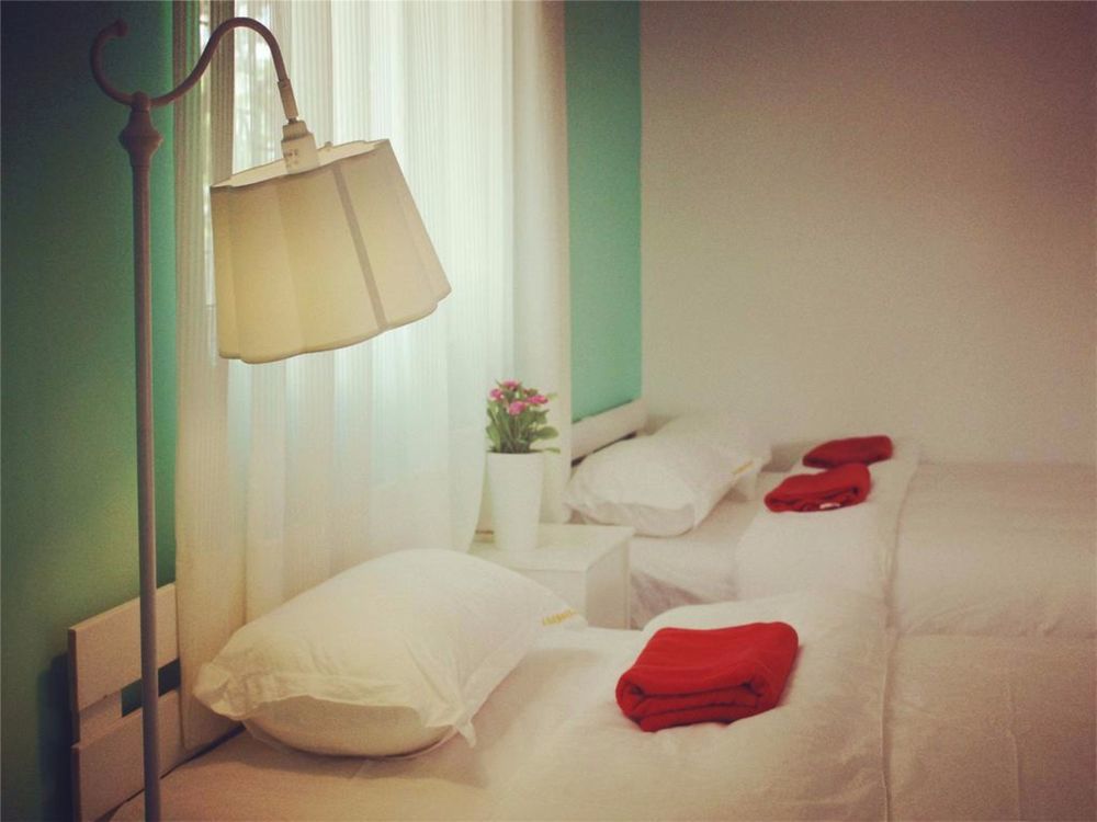 Sanya Backpacker International Youth Hostel Bagian luar foto
