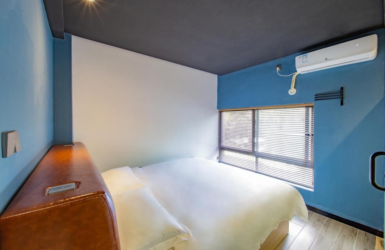Sanya Backpacker International Youth Hostel Bagian luar foto